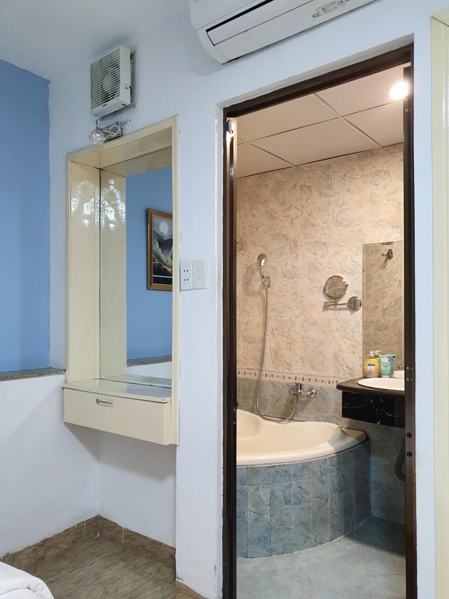 הו צ'י מין סיטי A25 Hotel - 22 Nguyen Cu Trinh מראה חיצוני תמונה